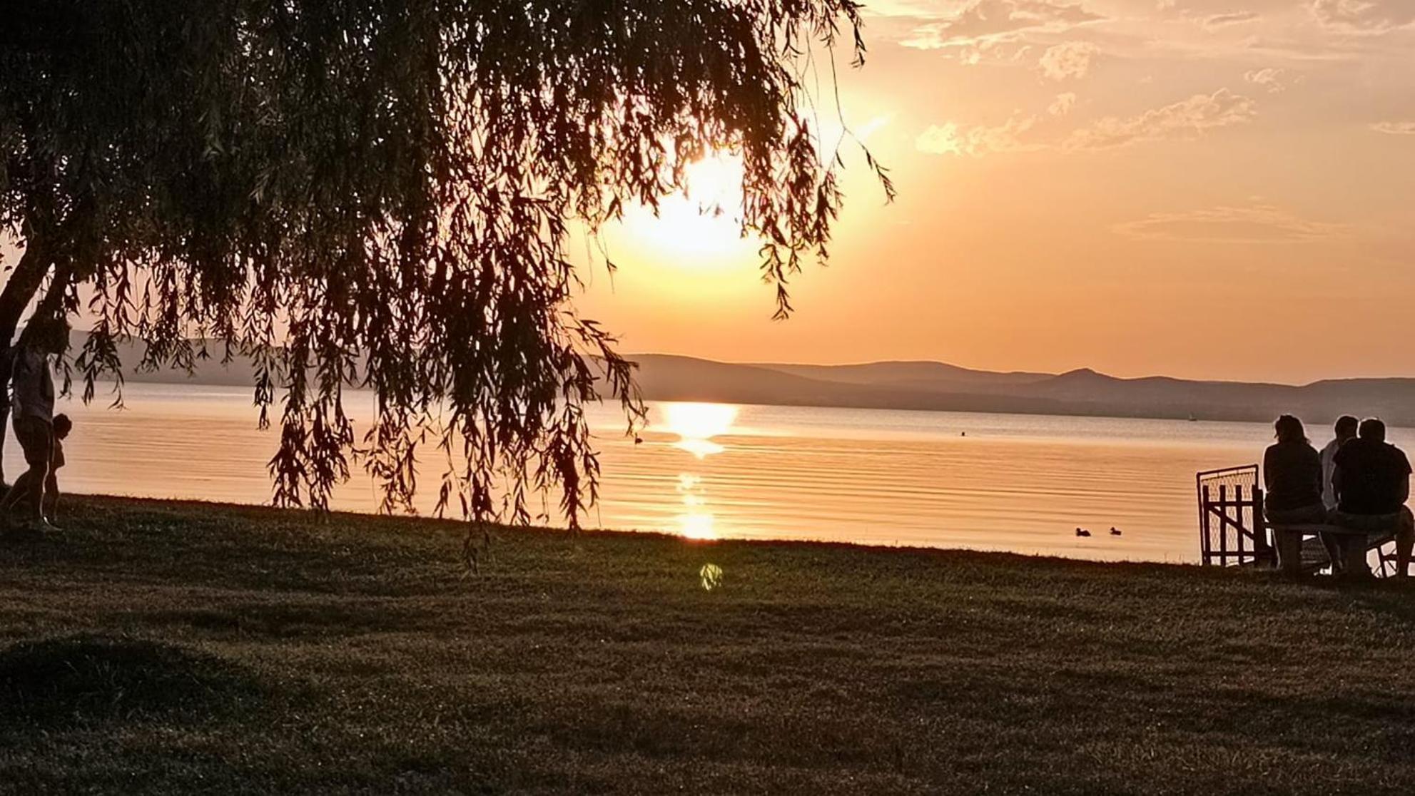 Traumlage Direkt Am See Balatonszárszó Εξωτερικό φωτογραφία